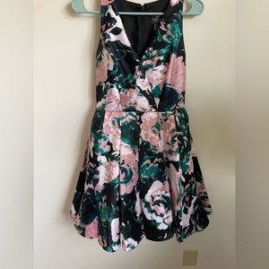 Adrianna Papell floral dress size 2